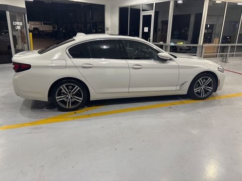 Used 2021 BMW 530i w/ Convenience Package image 9