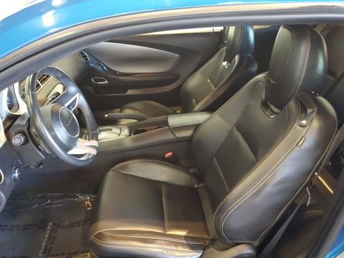 Used 2010 Chevrolet Camaro LT w/ Silver Stripe Package RWD image 11