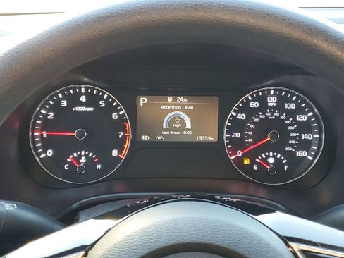 Certified 2024 Kia Forte LXS w/ LXS Technology Package image 16