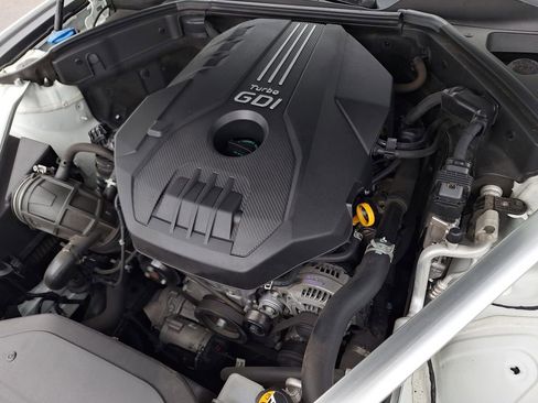 Used 2022 Genesis G70 2.0T RWD image 30