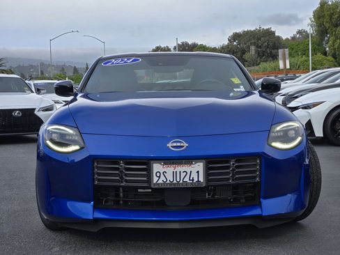 Used 2024 Nissan Z Performance w/ Floor Mat Package RWD image 2