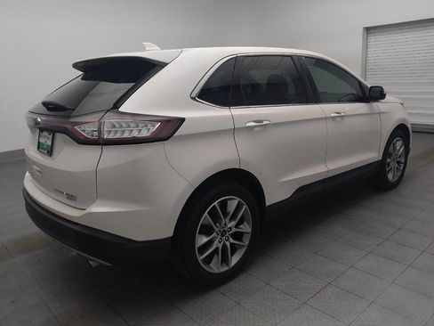 Used 2018 Ford Edge Titanium w/ Ford Safe & Smart Package FWD image 10