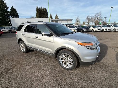 Used 2013 Ford Explorer Limited AWD/4WD image 2