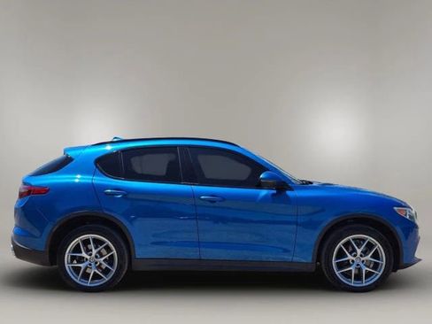 Used 2019 Alfa Romeo Stelvio Ti Sport w/ Quick Order Package 22S Sport AWD/4WD image 4