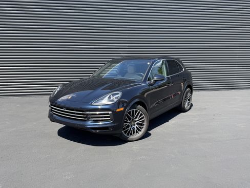 Used 2020 Porsche Cayenne image 1