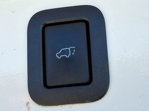 Used 2018 Toyota Highlander Limited Platinum image 30