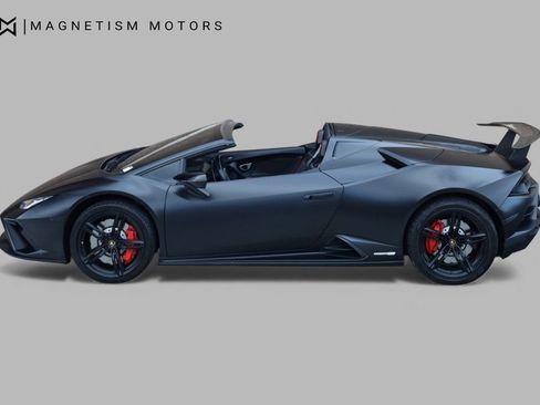 Used 2020 Lamborghini Huracan EVO image 4