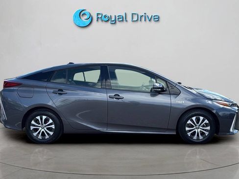 Used 2020 Toyota Prius Prime LE FWD image 7