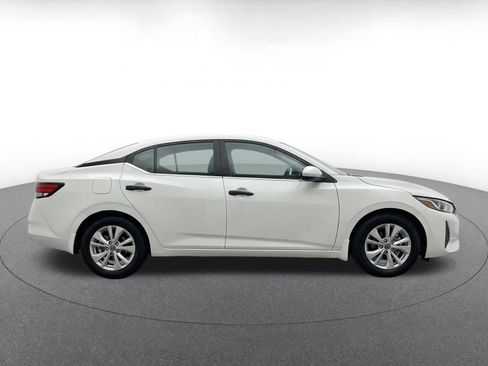 Used 2025 Nissan Sentra S FWD image 10