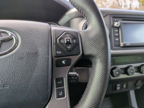 Used 2019 Toyota Tacoma SR5 image 23