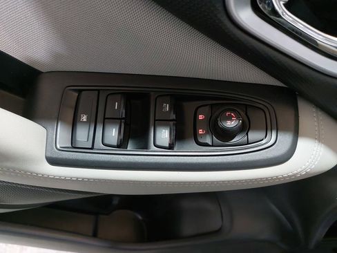 Used 2024 Subaru Forester Premium AWD/4WD image 26