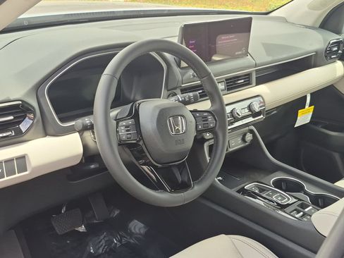 New 2026 Honda Pilot EX-L image 2