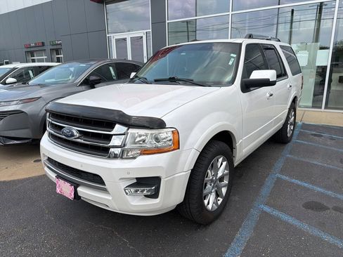 Used 2017 Ford Expedition Limited w/ Equipment Group 301A RWD image 1