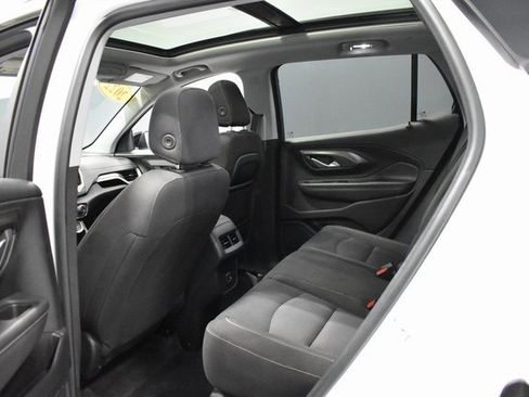 Used 2022 GMC Terrain SLE w/ Driver Convenience Package image 30