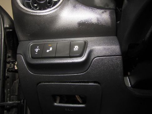 Used 2023 Kia Forte LXS w/ LXS Technology Package image 8