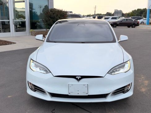 Used 2018 Tesla Model S AWD image 7