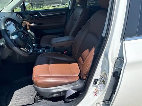 Used 2019 Subaru Outback 3.6R Touring w/ Popular Package #3A AWD/4WD image 9