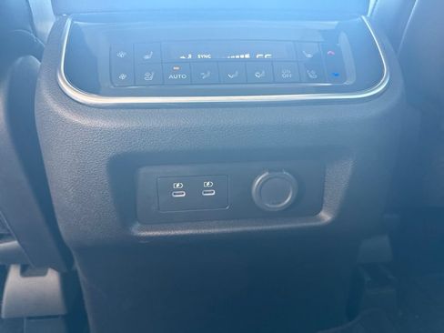 Used 2025 INFINITI QX80 Sensory w/ Premium Cargo Package AWD/4WD image 17