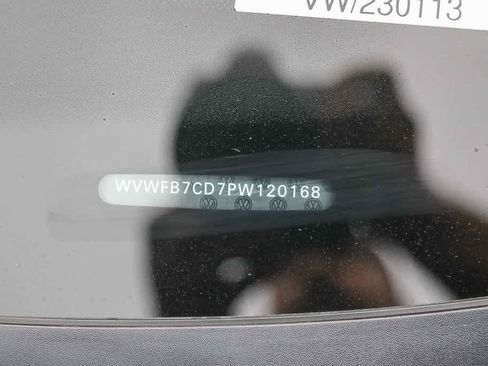 Used 2023 Volkswagen Golf R image 22