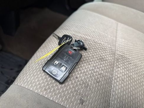 Used 2015 Chevrolet Silverado 2500 LT w/ LT Convenience Package image 31