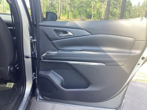New 2026 Chevrolet Traverse LT w/ Driver Confidence Package FWD image 21
