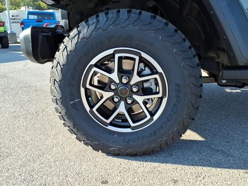 New 2025 Jeep Wrangler Unlimited Rubicon image 4