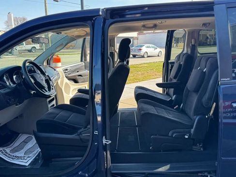Used 2013 Dodge Grand Caravan SE image 14