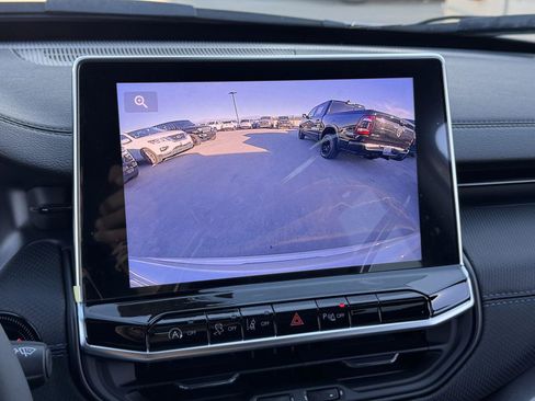 New 2026 Jeep Compass Limited image 13