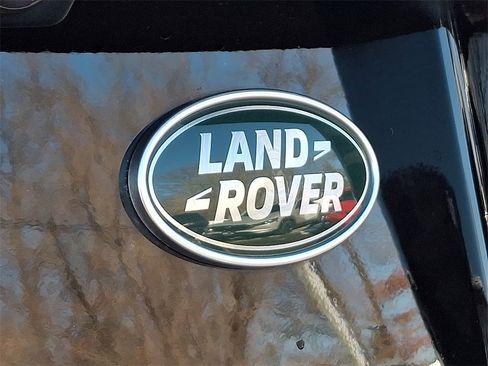 Used 2023 Land Rover Discovery Sport SE R-Dynamic image 30