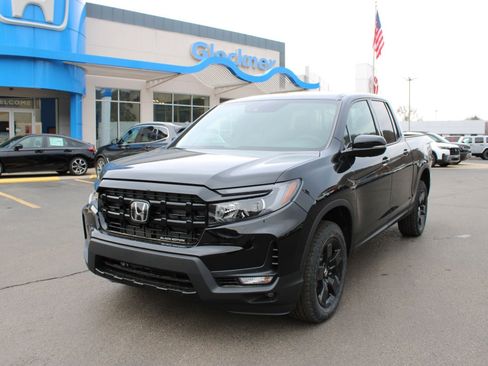 New 2026 Honda Ridgeline Black Edition image 3