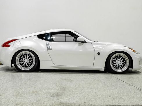 Used 2013 Nissan 370Z Touring image 5