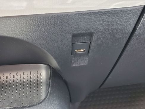 Used 2022 Toyota Corolla LE FWD image 27