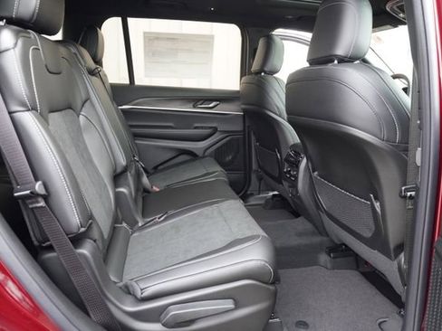 New 2026 Jeep Grand Cherokee L 4WD image 46