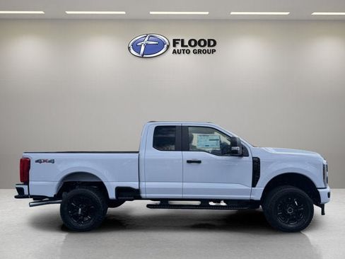 New 2026 Ford F350 XLT w/ XLT Premium Package AWD/4WD image 4