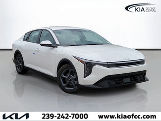 New 2026 Kia K4 FWD video 1