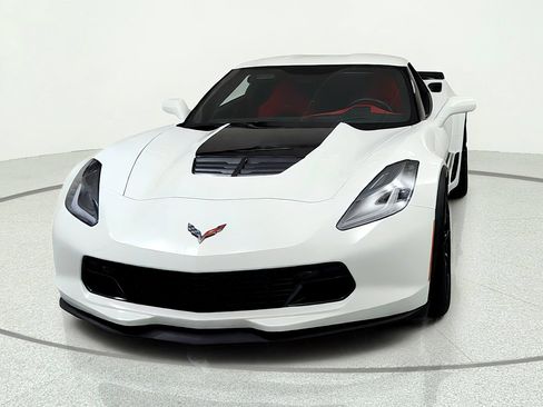 Used 2016 Chevrolet Corvette Z06 w/ 2LZ Preferred Equipment Group RWD image 8
