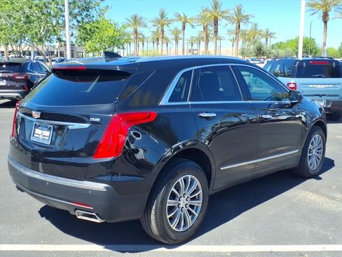 Used 2017 Cadillac XT5 Luxury w/ Driver Awareness Package image 4