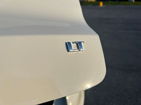 Used 2025 Chevrolet TrailBlazer LT AWD/4WD image 14