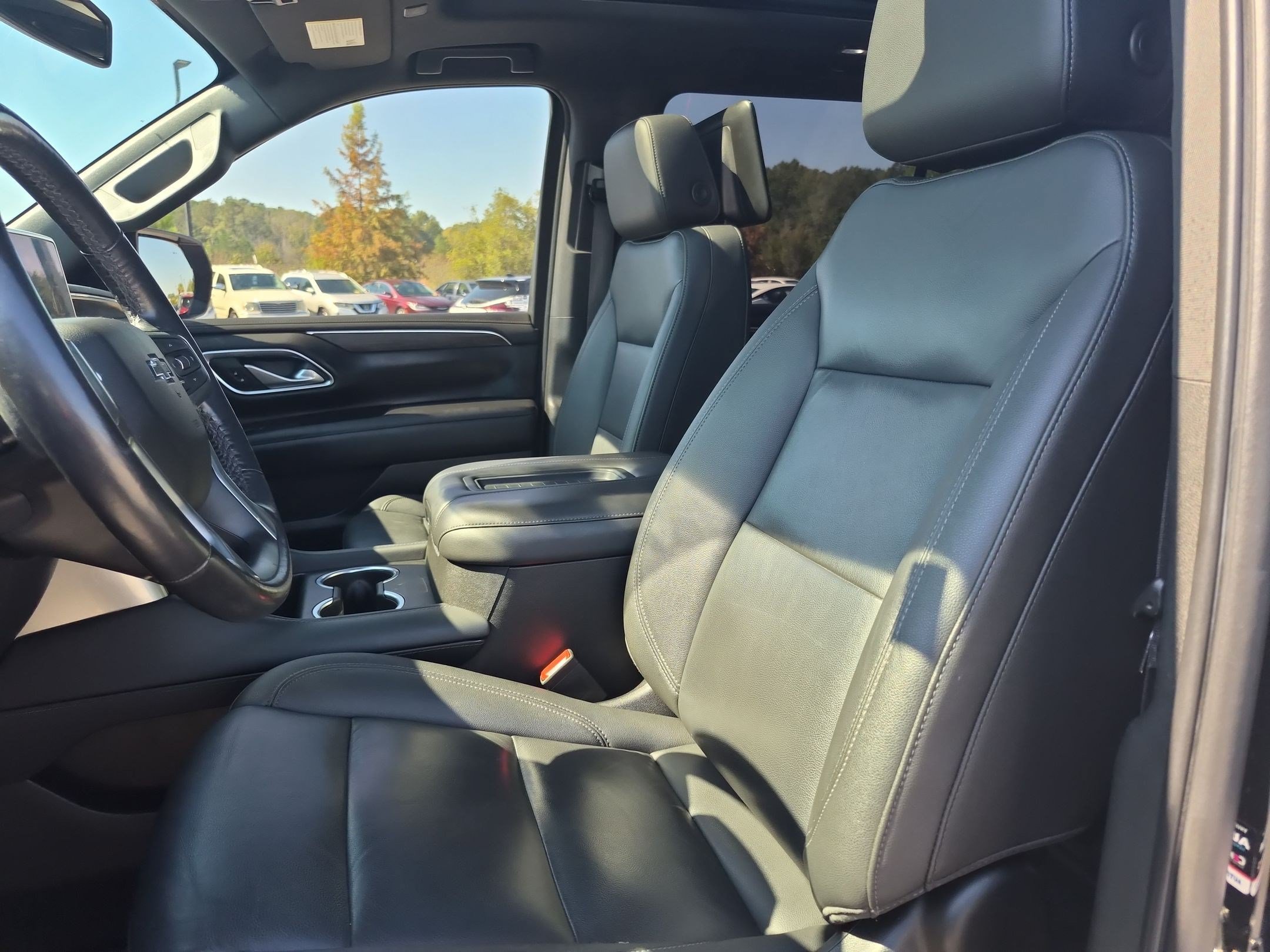 Used 2022 Chevrolet Suburban Z71 w/ Off-Road Capability Package AWD/4WD image 16