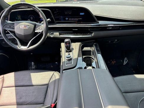 Used 2022 Cadillac Escalade Sport w/ Touring Package AWD/4WD image 13