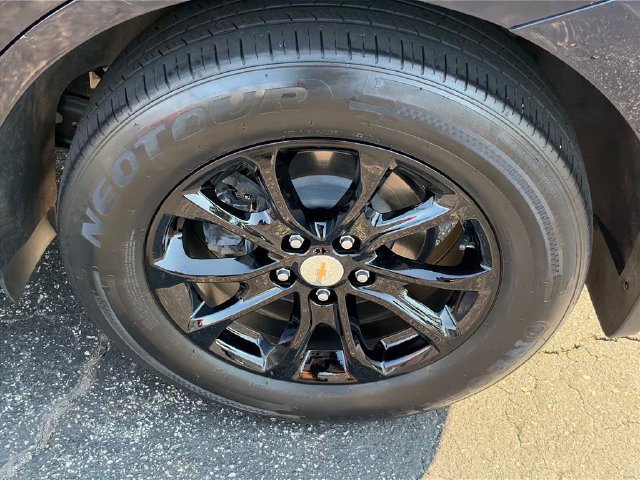 Used 2021 Chevrolet Equinox LT w/ LPO, Floor Liner Package FWD image 33