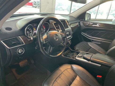 Used 2014 Mercedes-Benz GL 450 4MATIC image 18