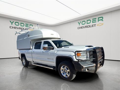 Used 2017 GMC Sierra 3500 Denali w/ Duramax Plus Package image 14