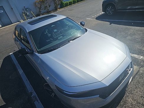 Used 2023 Honda Accord Sport image 4