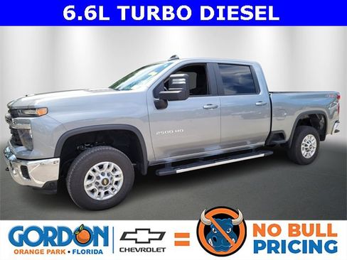 Used 2024 Chevrolet Silverado 2500 LT image 1