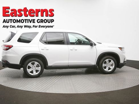 Used 2023 Honda Pilot LX image 44