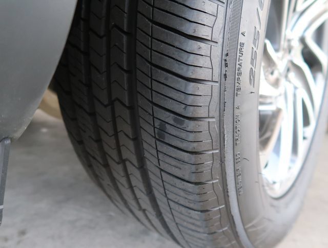 Used 2021 Lincoln Aviator AWD image 11