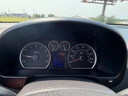 Used 2010 Hyundai Elantra GLS FWD image 16