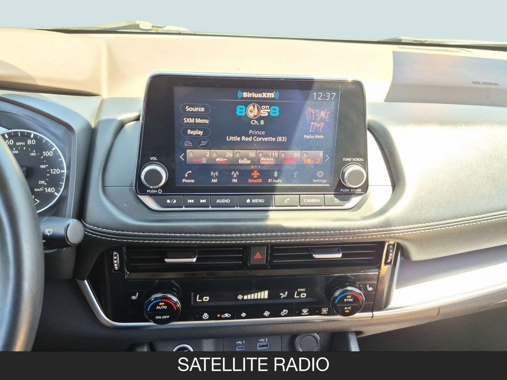 Certified 2021 Nissan Rogue SV w/ Premium Package FWD image 27