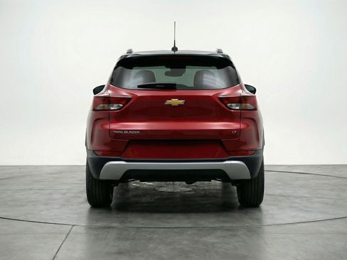 Used 2025 Chevrolet TrailBlazer LT image 7